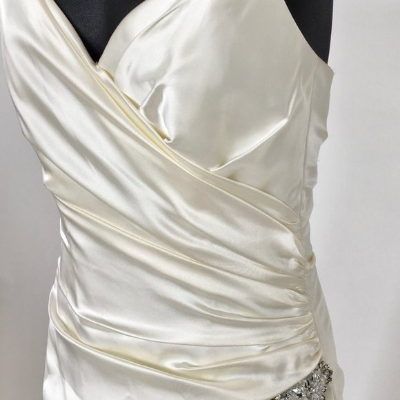 Sophia Tolli Size 06 Ivory A-Line Wedding Gown - Picture 3 of 10